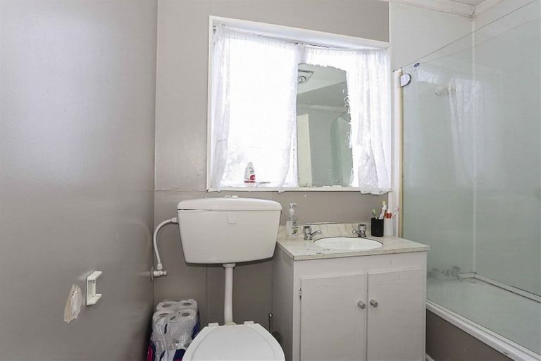 Photo of property in 1 O'byrne Street, Waikiwi, Invercargill, 9810