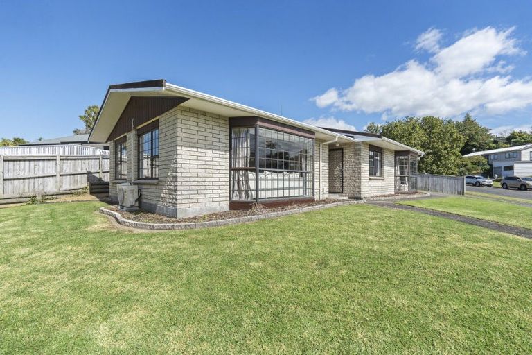 Photo of property in 10 Ainslee Street, Highlands Park, New Plymouth, 4312