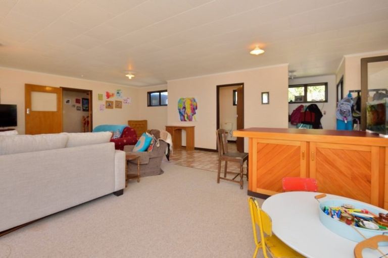 Photo of property in 20 Lysnar Street, Okitu, Gisborne, 4010