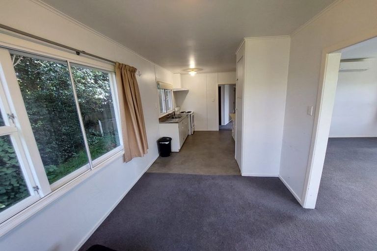 Photo of property in 1 Junction Street, Welbourn, New Plymouth, 4310