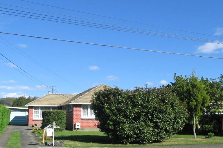 Photo of property in 7 Maher Street, Elderslea, Upper Hutt, 5018