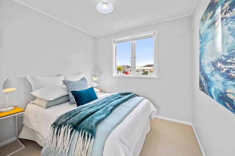 Photo of property in 3 Elizabeth Street, Orewa, 0931