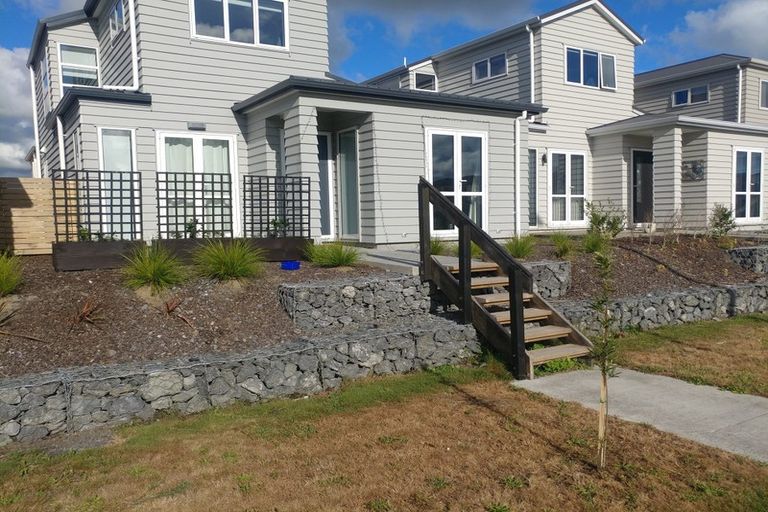 Photo of property in 13 Tribute Loop, Takanini, 2112