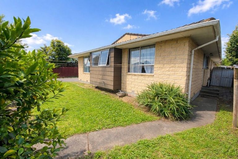 Photo of property in 1/42 Marlene Street, Casebrook, Christchurch, 8051