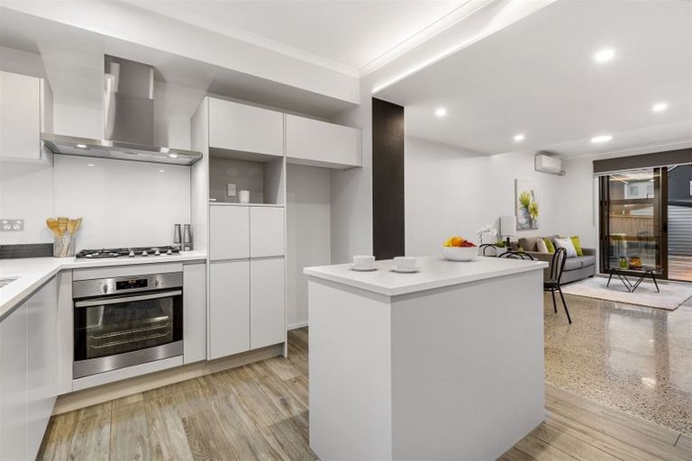 Photo of property in 174 Hobsonville Point Road, Hobsonville, Auckland, 0616