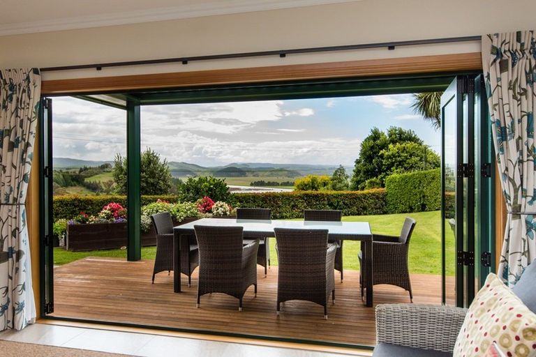 Photo of property in 238 Poraiti Road, Poraiti, Napier, 4182