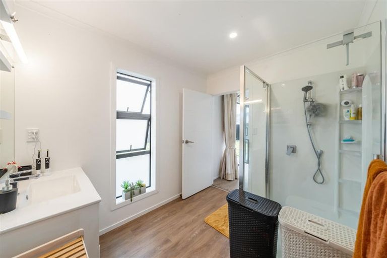 Photo of property in 4 Fenwick Crescent, Wallaceville, Upper Hutt, 5018