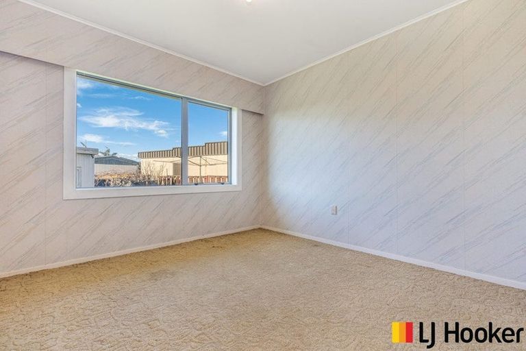 Photo of property in 236 Queen Street, Pukekohe, 2120