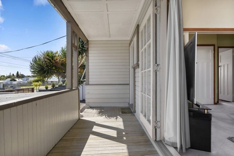 Photo of property in 1/22 Dartmoor Avenue, Westown, New Plymouth, 4310