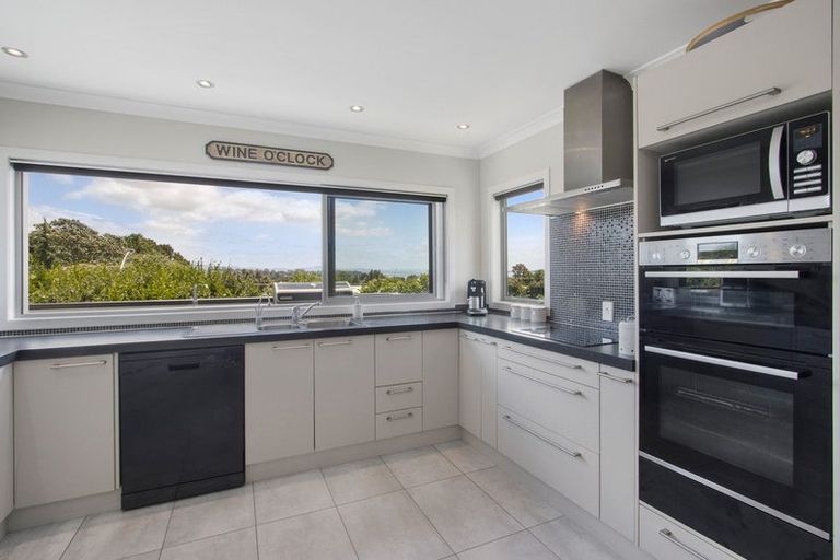 Photo of property in 12 Haden Place, Omokoroa, 3114