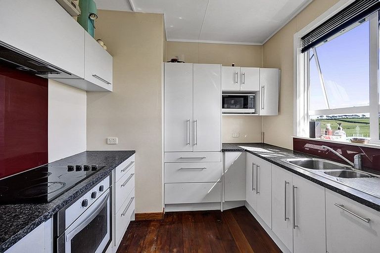 Photo of property in 570 South Road, Hawera, 4672