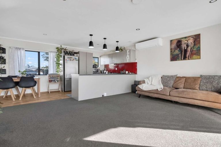 Photo of property in 2/29 Heybridge Street, Manurewa, Auckland, 2102