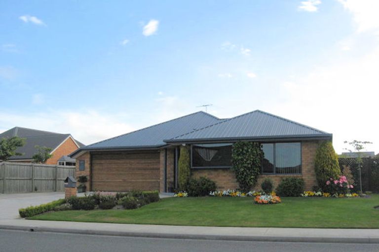 Photo of property in 25a Enverton Drive, Rangiora, 7400