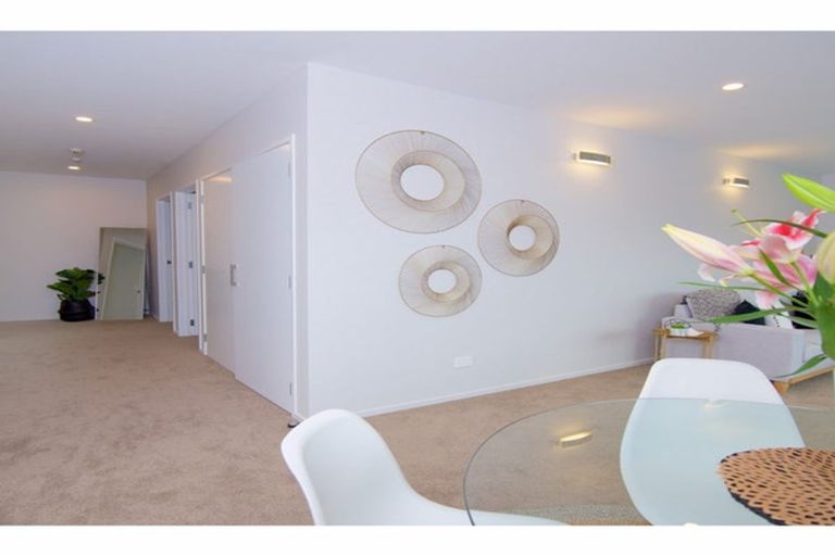 Photo of property in 5/1079 Kaipara Coast Highway, Kaukapakapa, 0873