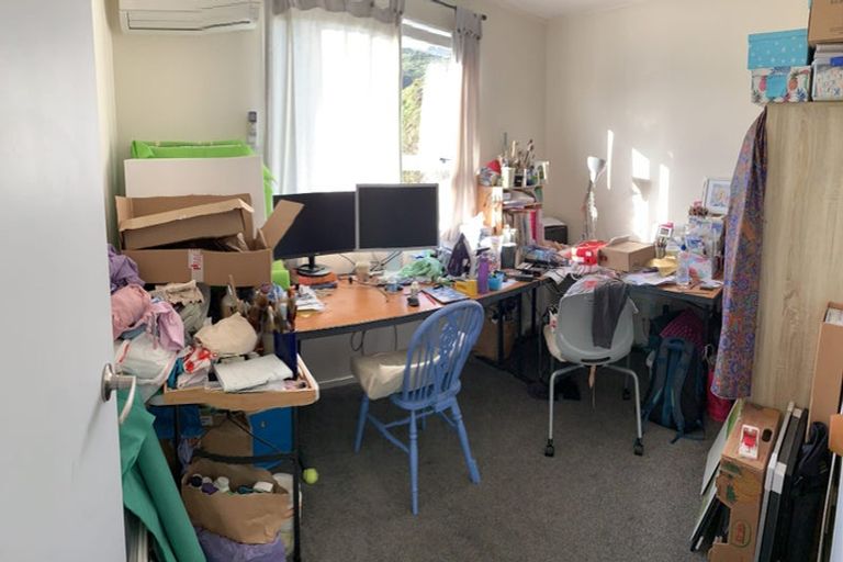 Photo of property in 25 Nassau Avenue, Grenada North, Wellington, 5028