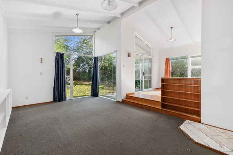 Photo of property in 2 Beswick Place, Birkdale, Auckland, 0626