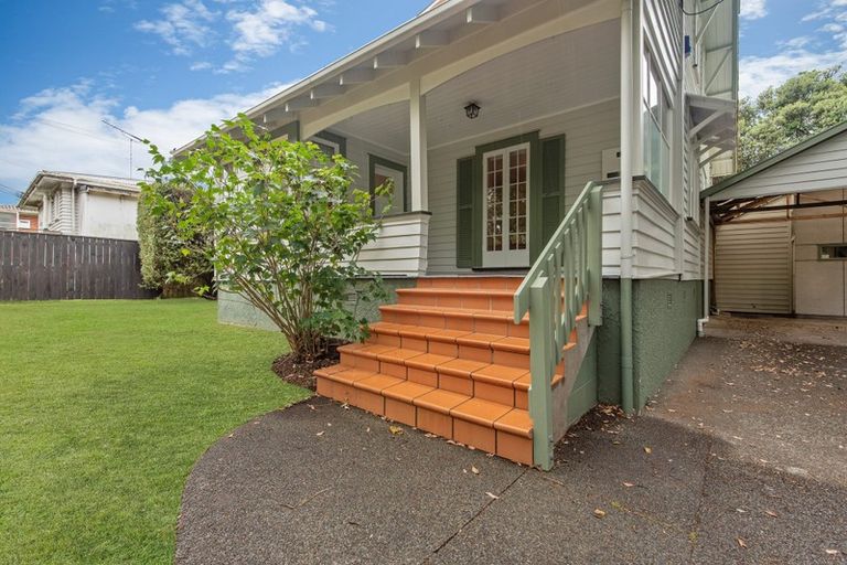 Photo of property in 8 Crossfield Road, Glendowie, Auckland, 1071