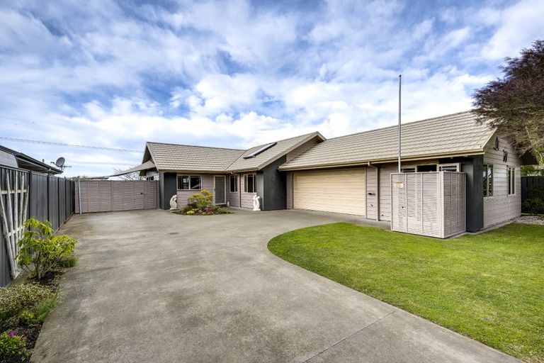 Photo of property in 17 Mcnaughton Place, Onekawa, Napier, 4110