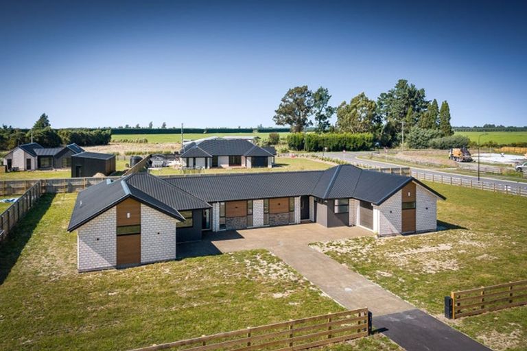 Photo of property in 2 Ealing Lane, Darfield, 7571