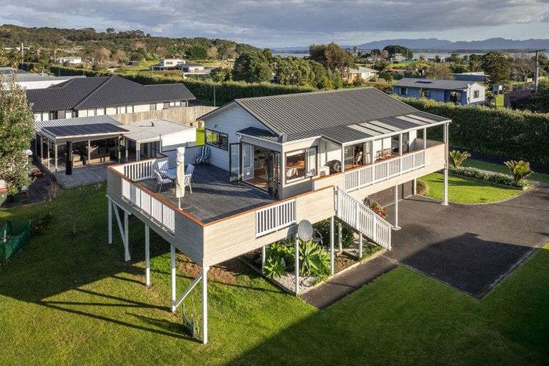 Photo of property in 439 Seaforth Road, Bowentown, Waihi Beach, 3177