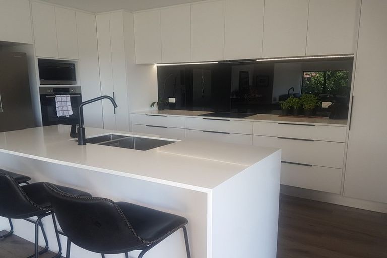 Photo of property in 4 Strata View, Western Heights, Hamilton, 3200