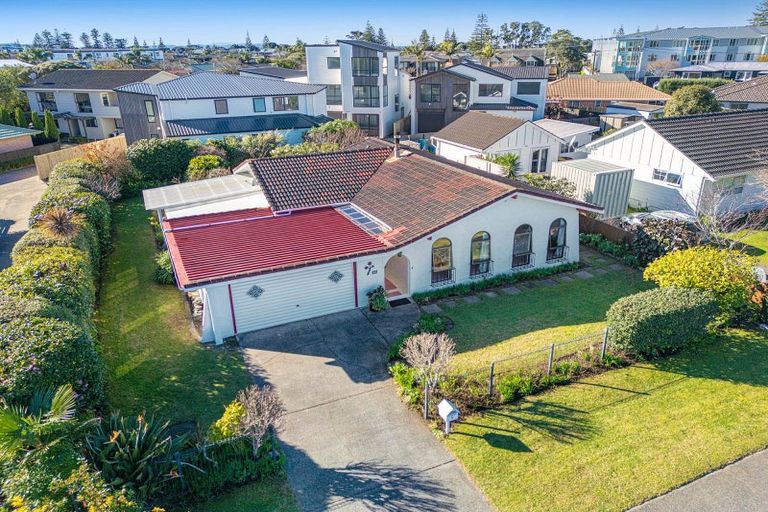 Photo of property in 5 Edgewater Grove, Orewa, 0931