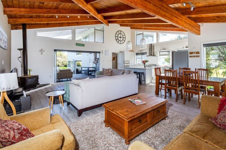 Photo of property in 115 Rangi Avenue, Whangamata, 3620