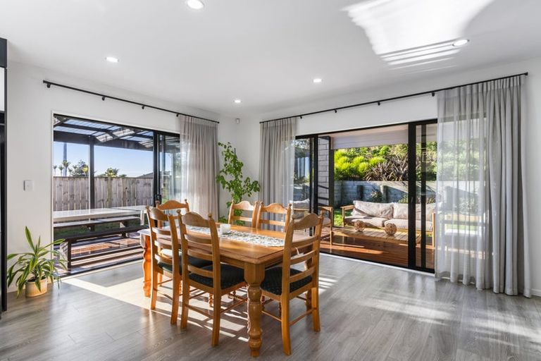 Photo of property in 17 Annmarie Avenue, Totara Park, Auckland, 2019