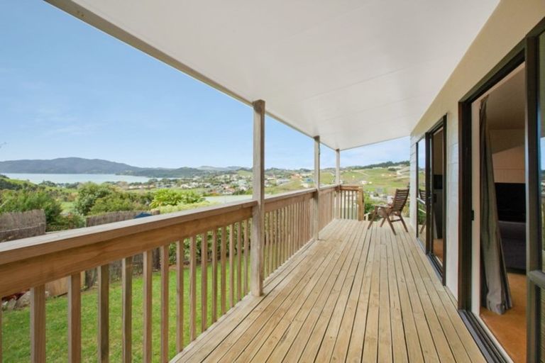 Photo of property in 37 Cable Bay Block Road, Cable Bay, 0420
