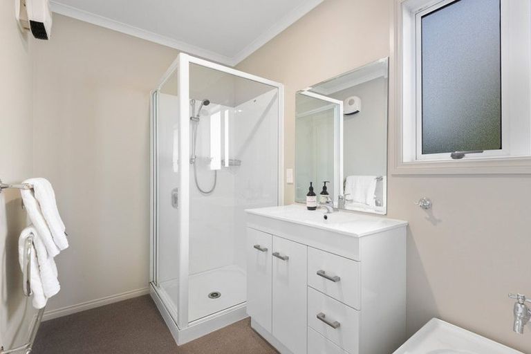 Photo of property in 74 Woodside Road, Woodside, Outram, 9073