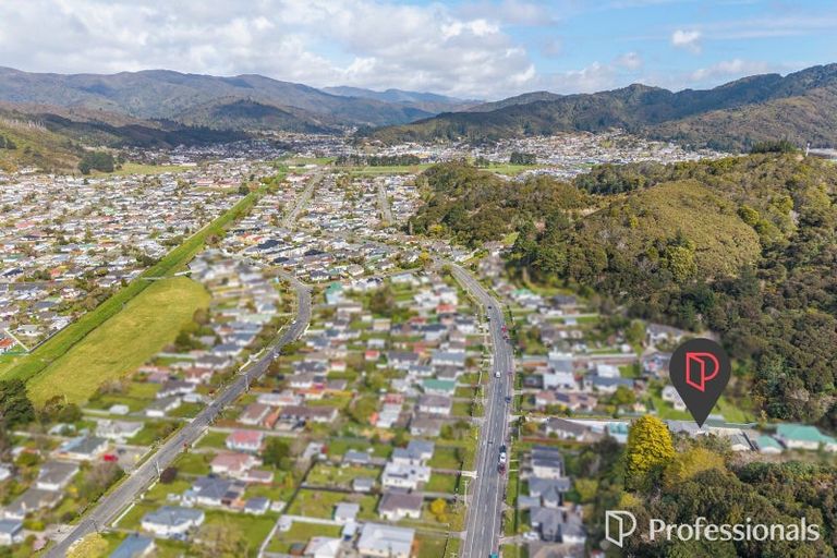 Photo of property in 143 Wellington Road, Wainuiomata, Lower Hutt, 5014