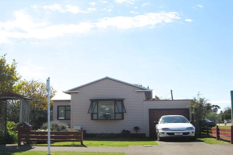 Photo of property in 47 Upjohn Street, Brooklands, New Plymouth, 4310