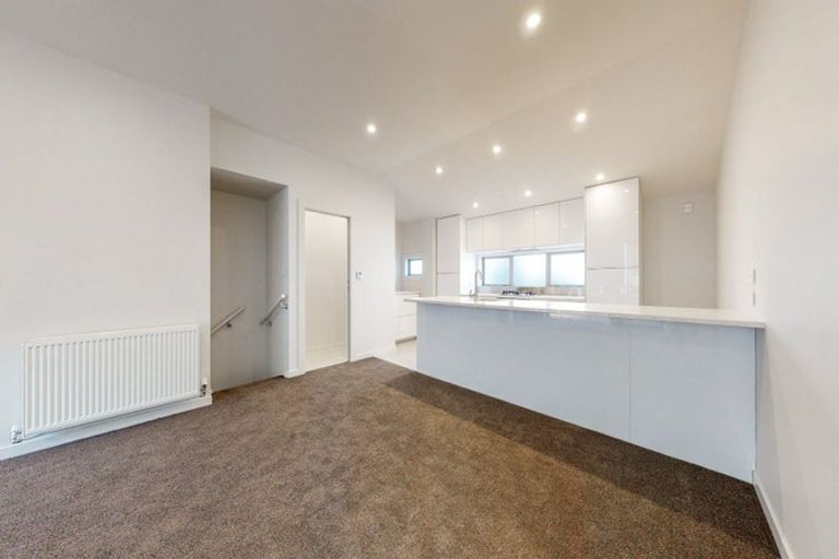 Photo of property in 94c Tinakori Road, Thorndon, Wellington, 6011