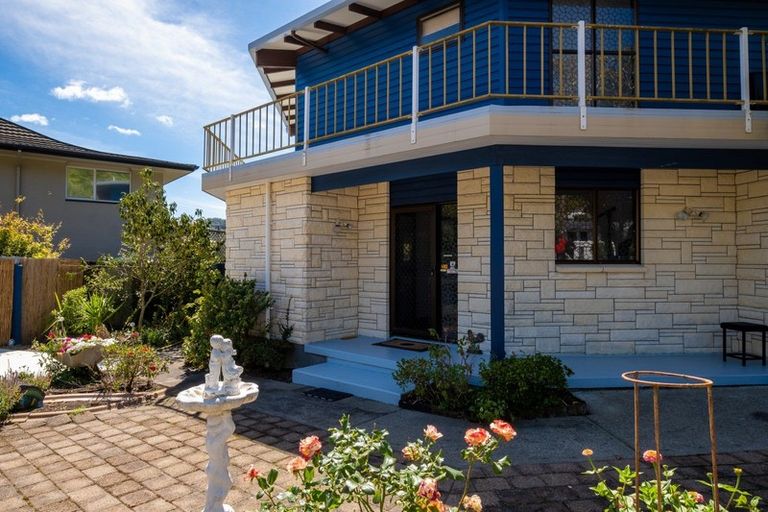 Photo of property in 6 Seaview Crescent, Picton, 7220