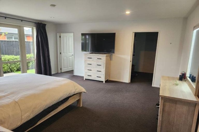 Photo of property in 34 Jarnac Boulevard, Yaldhurst, Christchurch, 8042