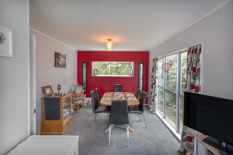 Photo of property in 29 Ranui Crescent, Khandallah, Wellington, 6035