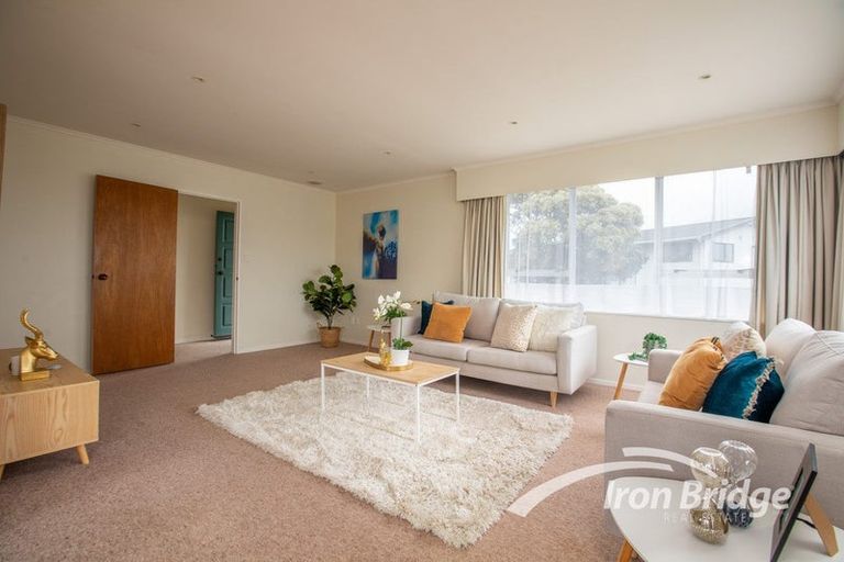 Photo of property in 78 Gloaming Hill, Titahi Bay, Porirua, 5022