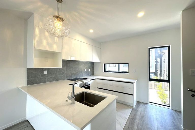 Photo of property in 71 Tahuhu Road, Mount Wellington, Auckland, 1062