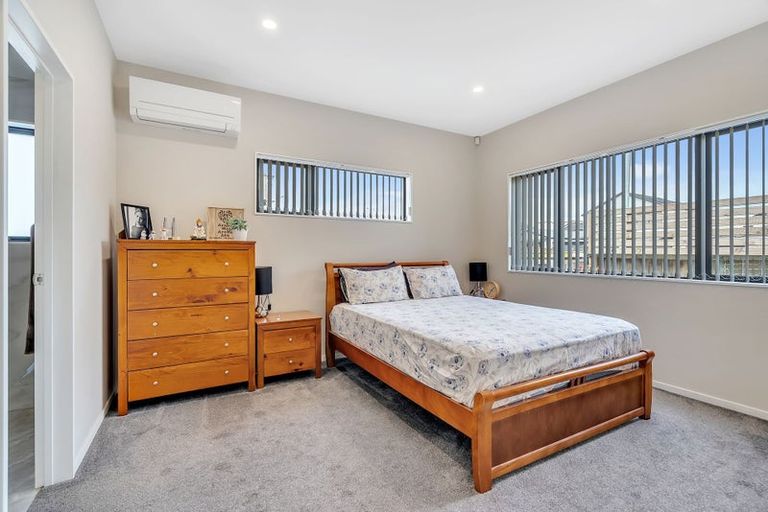 Photo of property in 5 Sapwood Crescent, Takanini, 2110