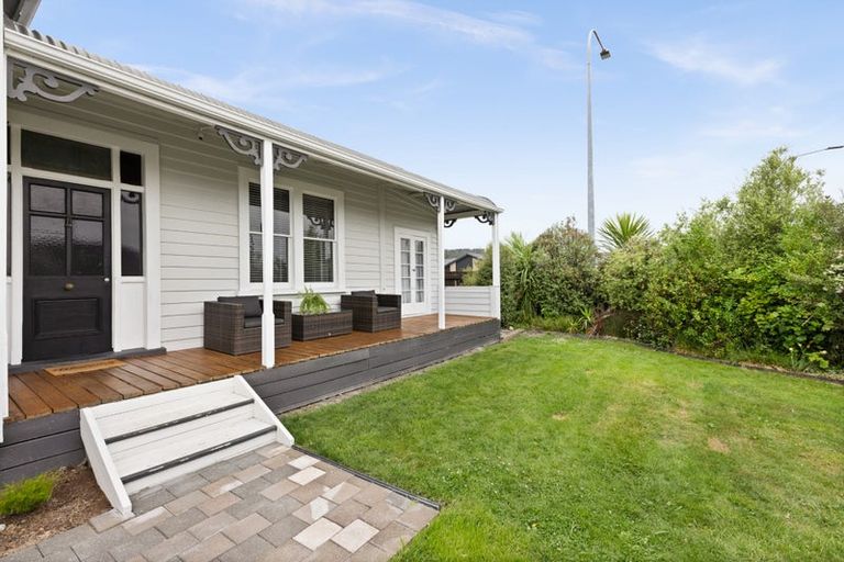 Photo of property in 92 Auckland Road, Greenmeadows, Napier, 4112