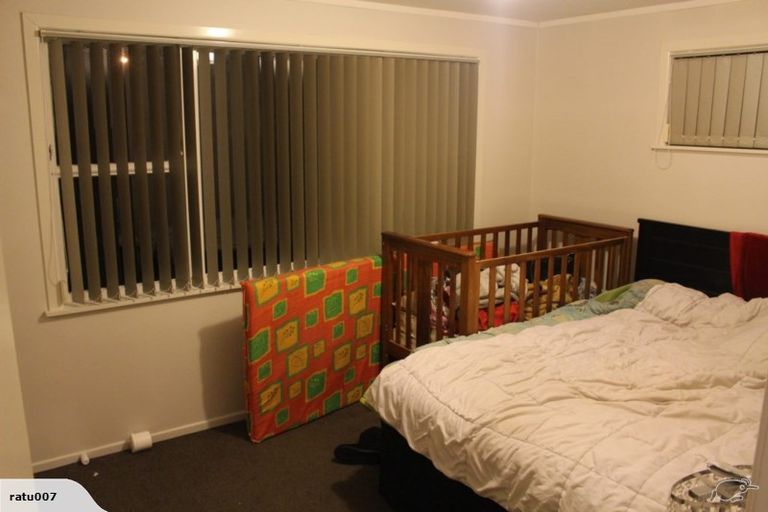 Photo of property in 29 Lavinia Crescent, Mangere East, Auckland, 2024