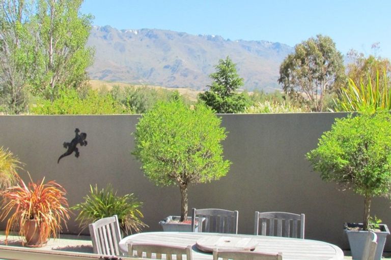 Photo of property in 21 Pisa Moorings Road, Mount Pisa, Cromwell, 9383