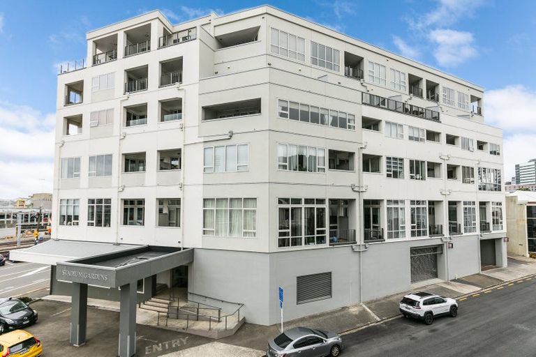Photo of property in Stadium Garden Flats, 509/107 Thorndon Quay, Pipitea, Wellington, 6011