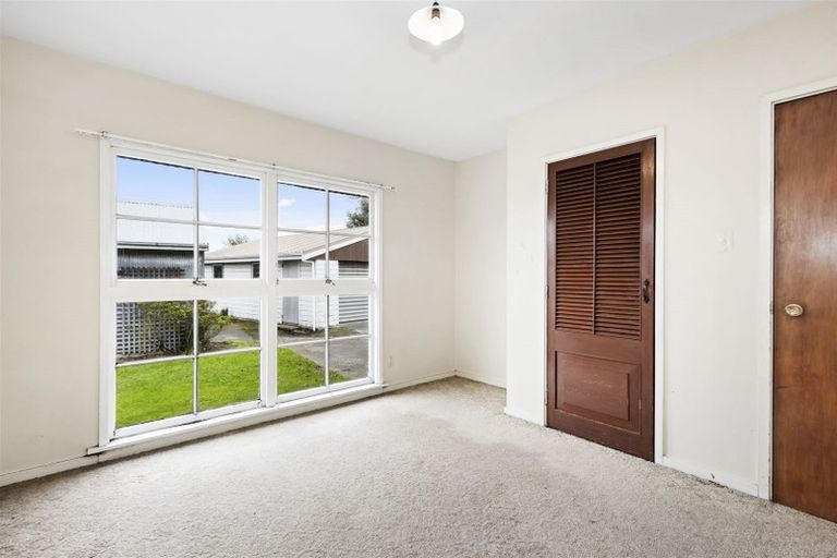 Photo of property in 412 Halswell Road, Halswell, Christchurch, 8025