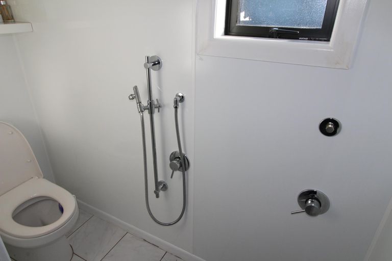 Photo of property in 45 Hill Road, Lumsden, 9730