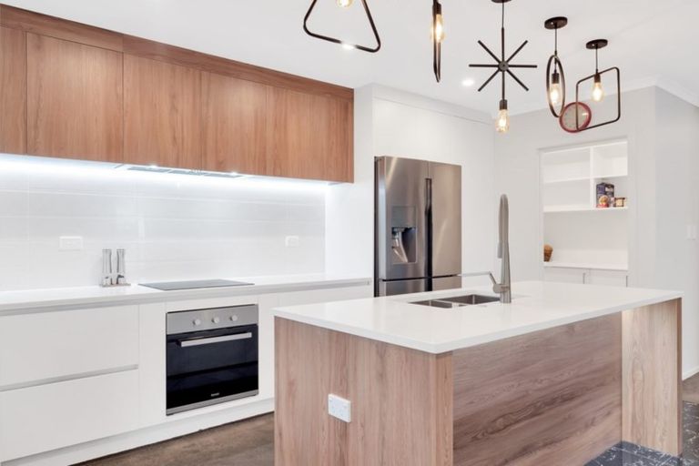 Photo of property in 45 Awataha Crescent, Pyes Pa, Tauranga, 3110