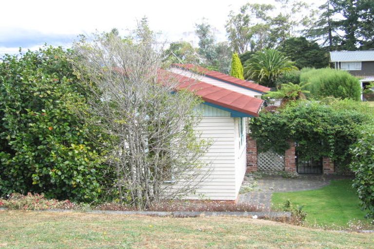 Photo of property in 33 Akatarawa Road, Brown Owl, Upper Hutt, 5018