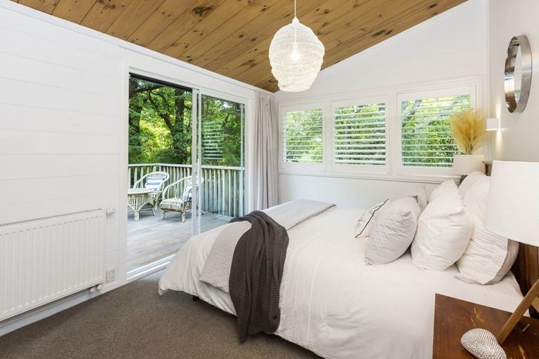 Photo of property in 35 Chatsworth Road, Silverstream, Upper Hutt, 5019