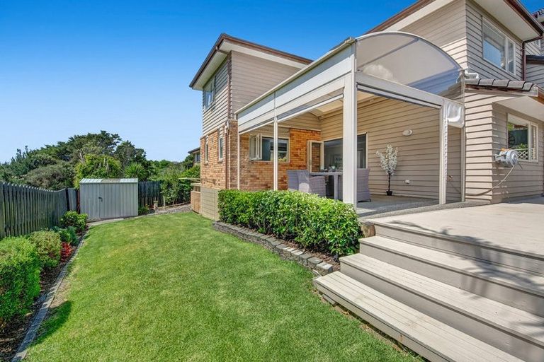 Photo of property in 7 Kingtide Place, Red Beach, 0932