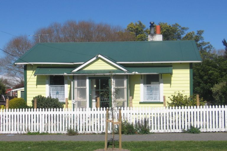 Photo of property in 40 Railway Crescent, Masterton, 5810